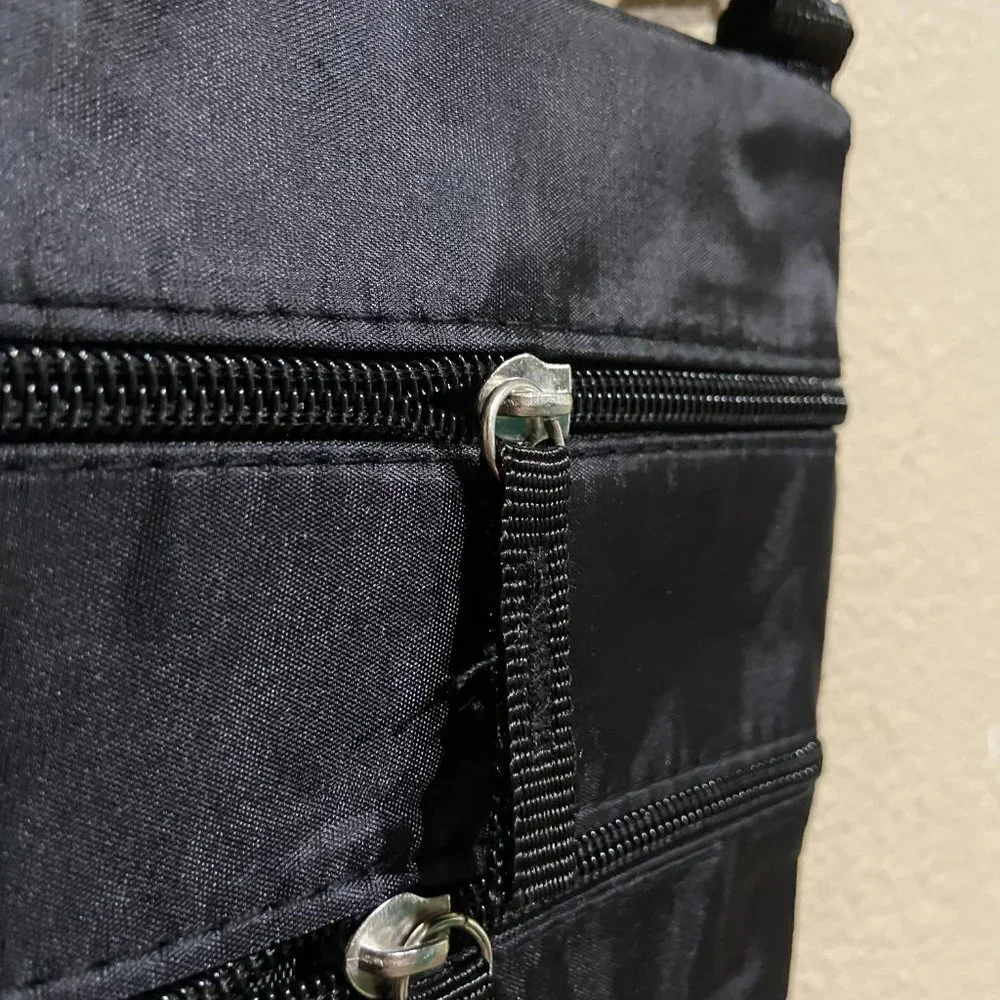 Stealth Black Sports Bag - Picture 4 of 11